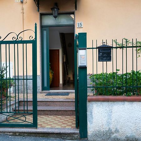 גיארדיני נאקסוס Atticus Apartment מראה חיצוני תמונה