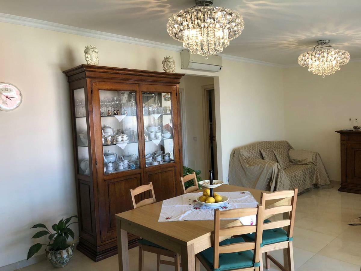 גיארדיני נאקסוס Atticus Apartment מראה חיצוני תמונה